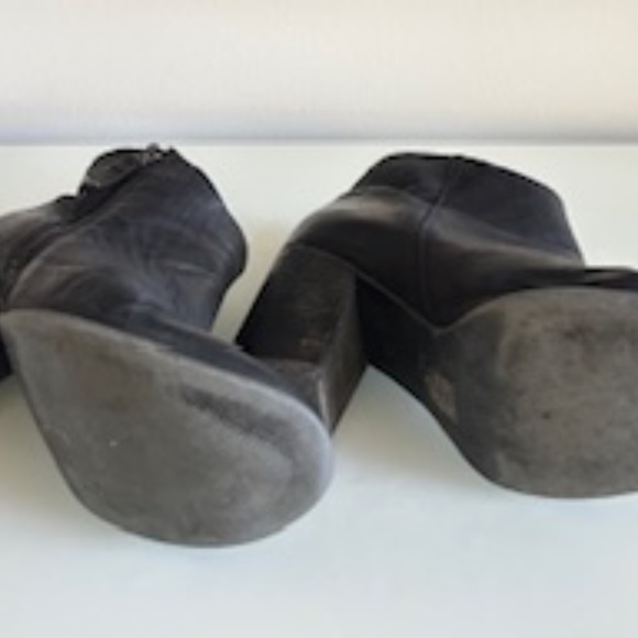 Aldo Black Leather Booties - Size 7 - Picture 4 of 4